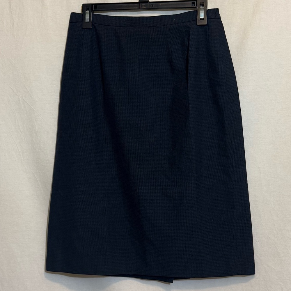 H-199 Le Suit Black Lined MIDI Skirt Size 8